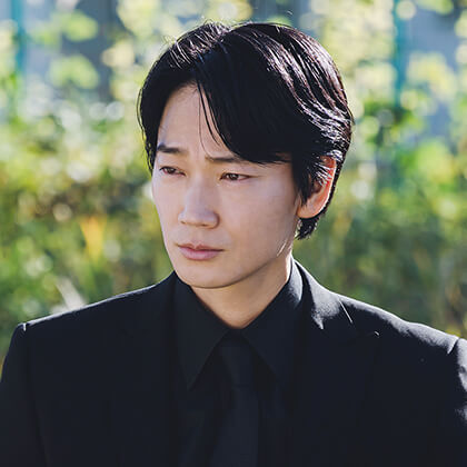 綾野剛（成田狂児役）